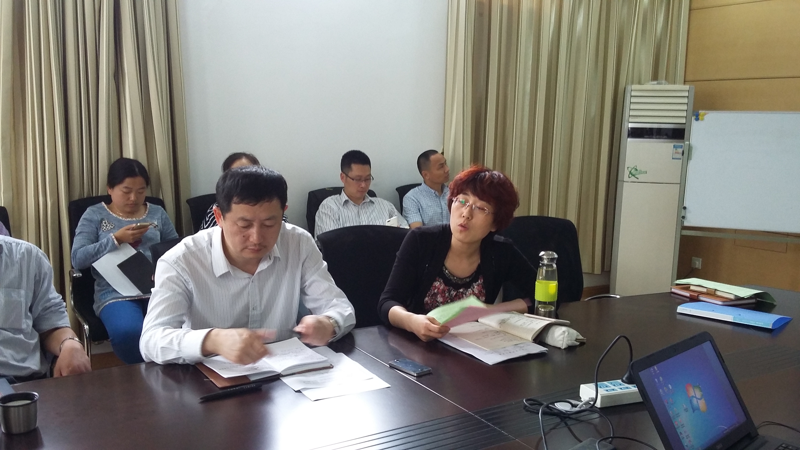 理学院召开中层干部会议部署近期重点工作